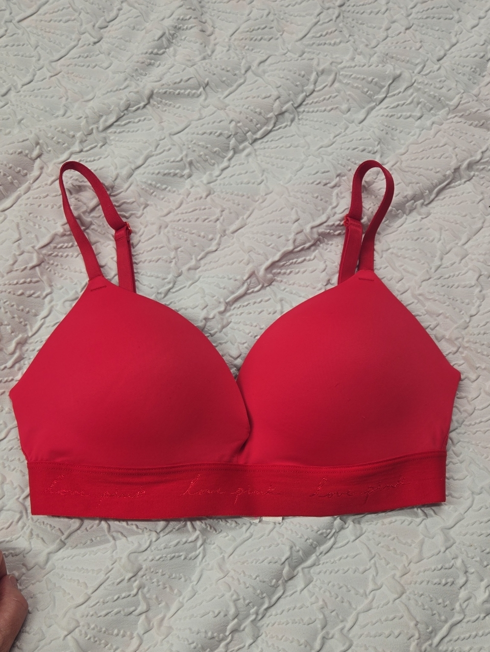 PINK Victoria's Secret Smooth Wireless Bra in Red